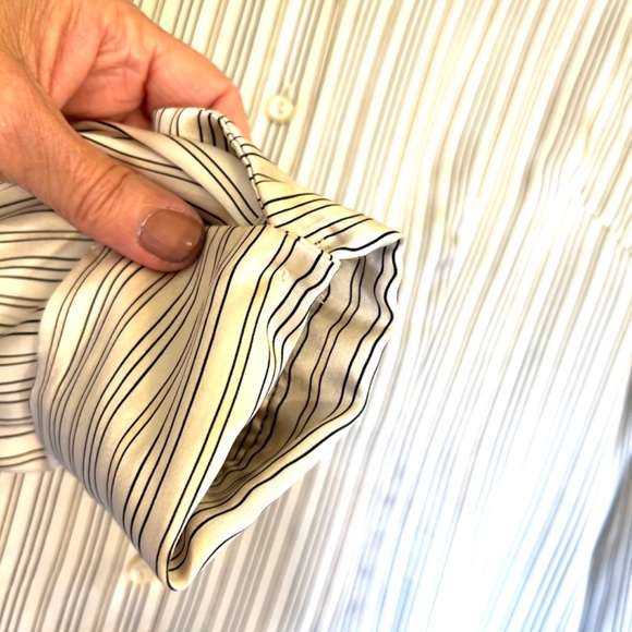 Vintage Jones New York Silk Blouse Size 8 - Picture 5 of 6